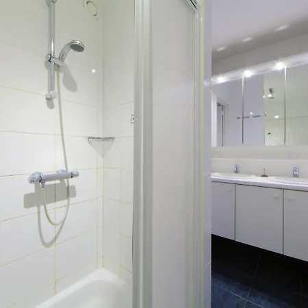 Apartment Helvetia With Parking By Interhome Bredene